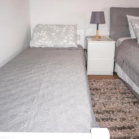 Emma & Toni Apartment