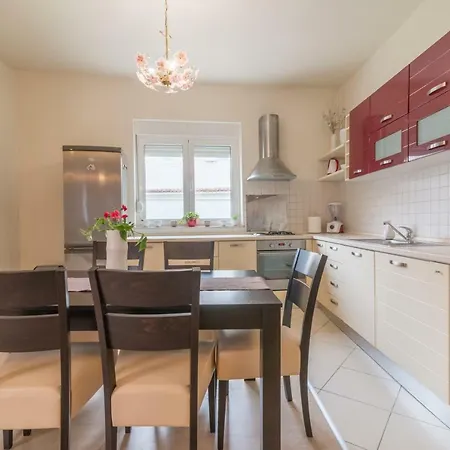 Apartment Emma & Toni *