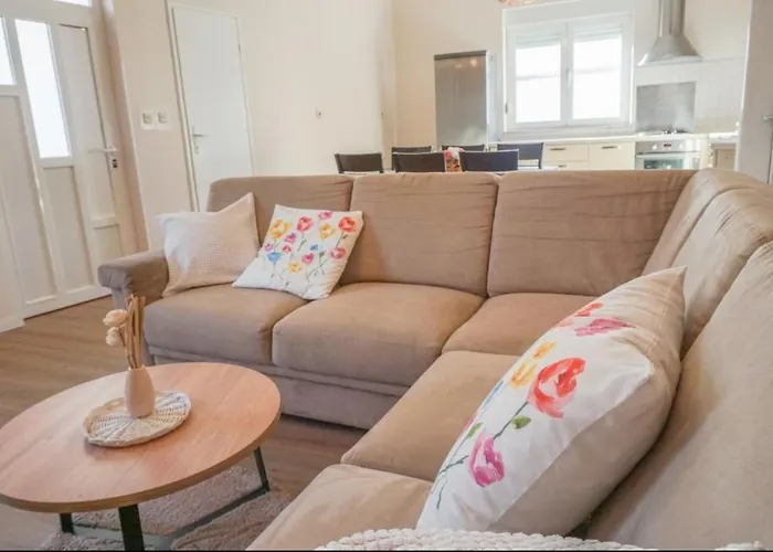 Emma & Toni Апартаменты Биоград-на-Мору