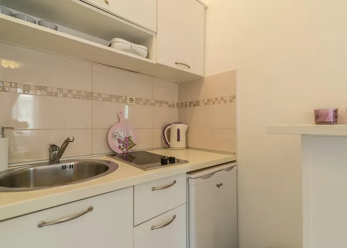 Emma & Toni Апартаменты