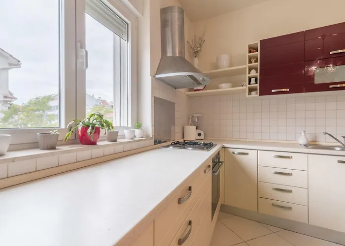 Emma & Toni Апартаменты Биоград-на-Мору