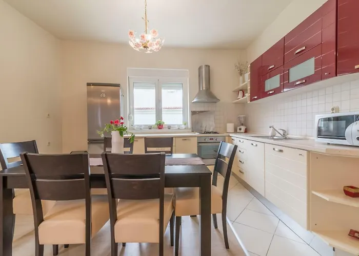 Апартаменты Emma & Toni *